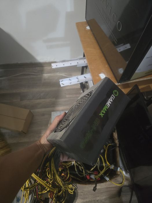 Компютърна техника дънна захранвания  ssd ram памет