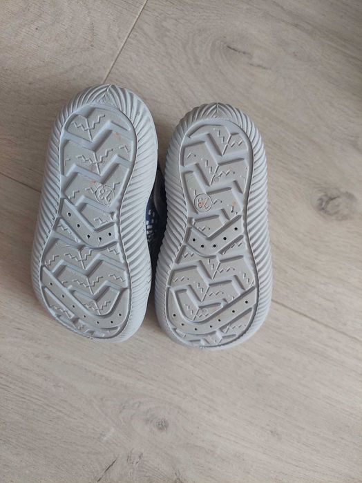 Детски пантофи/топлинки Колев и Колев