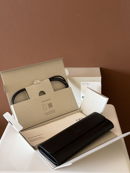Meta - Ray-Ban Display & Neural Band | AI glasses with in-lens display