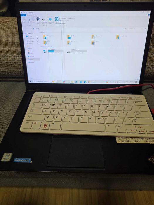 Lenovo  T460s  I5-2,7gb -Gen-a-6- cu ram DDR4- 12GB,SSD Nvme-256 gb.