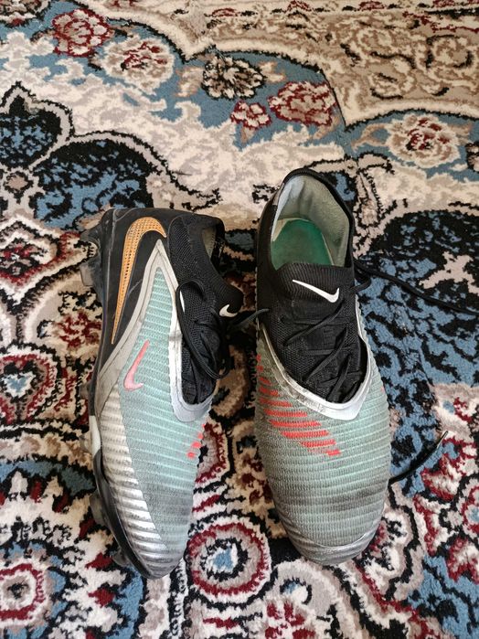 Бутсы nike phantom gx6