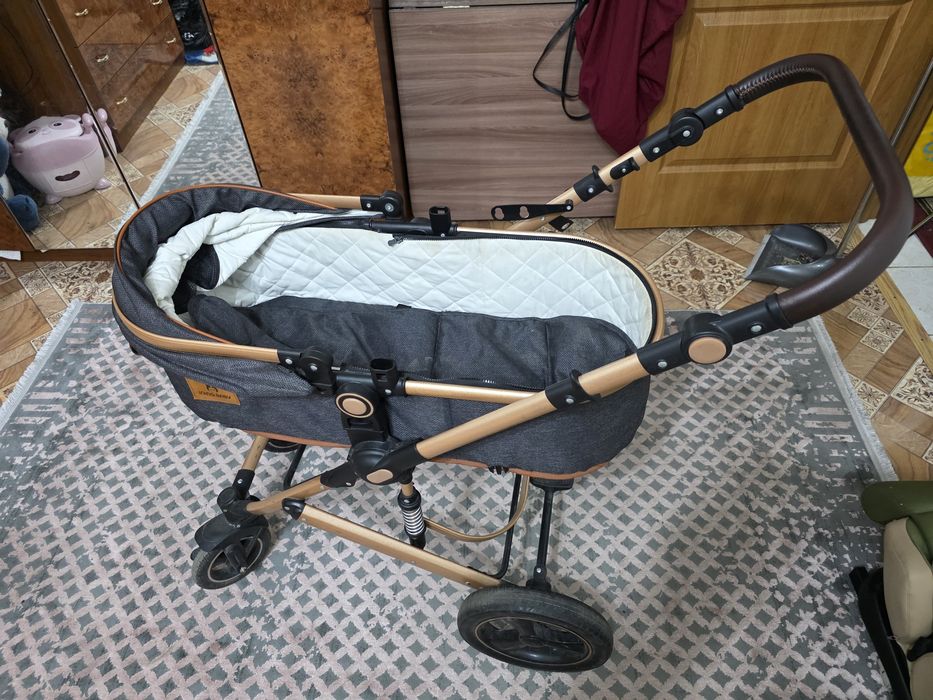 Продам коляску Ining Baby (б/у) 10 тыс , есть торг .
