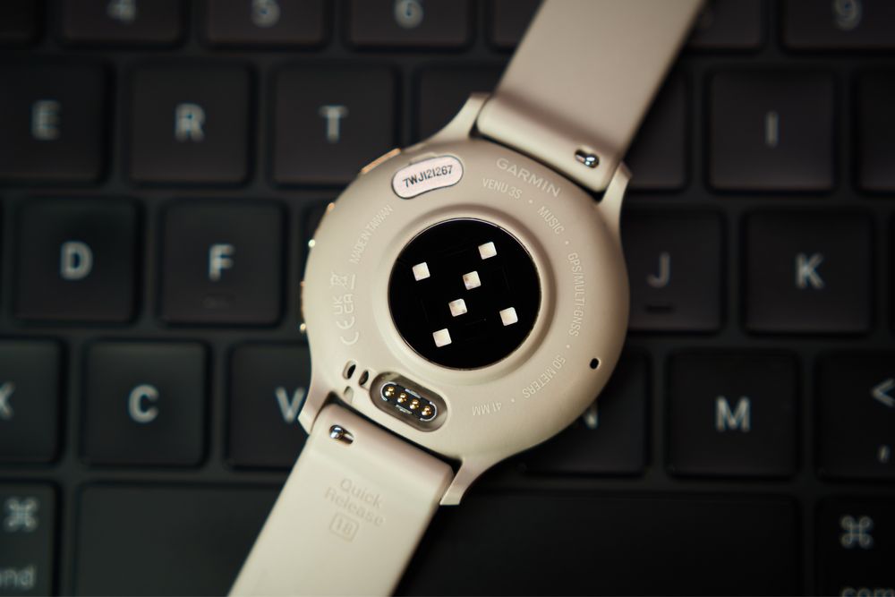 Часы Garmin Venu 3S