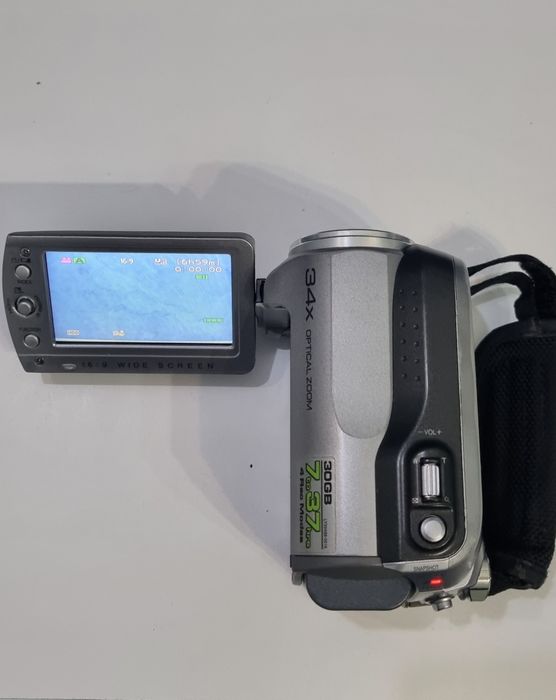 Видеокамера JVC EVERIO Hibrid  GZ-MG130E 30GB HDD