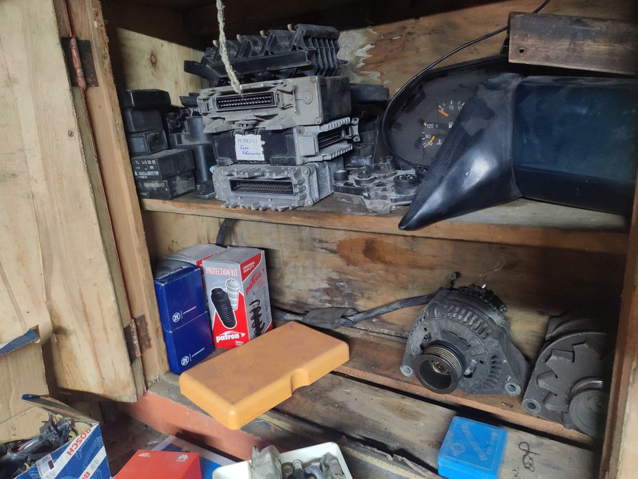 Запчасти на Мерседес 124