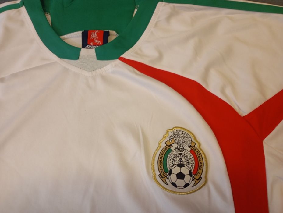 Футболни тениски