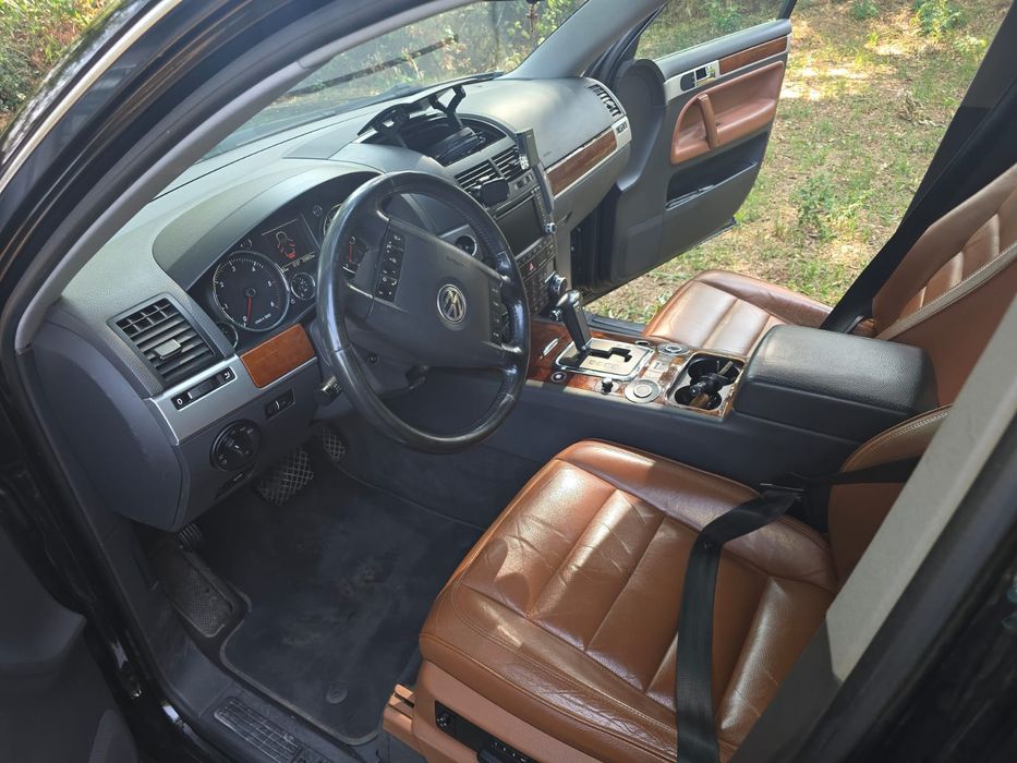 Volkswagen Touareg 7L - 3.0 TDI BKS 224Cp - King Kong Individual! Deosebita! Perne * Piele Maro * 4 Zone Clima * DVD