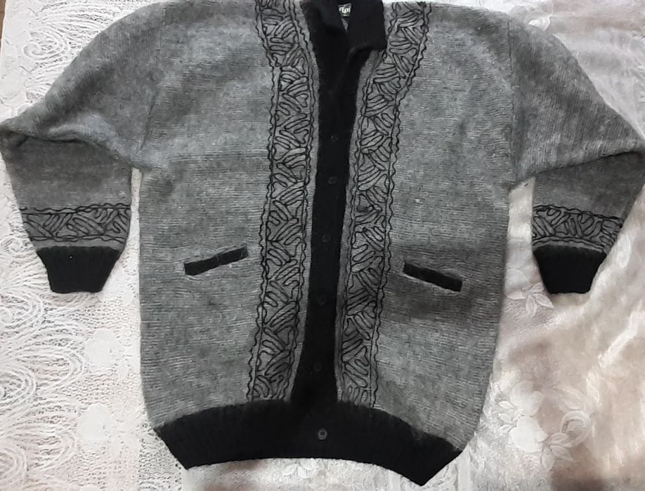 Женская кофта шерстяная