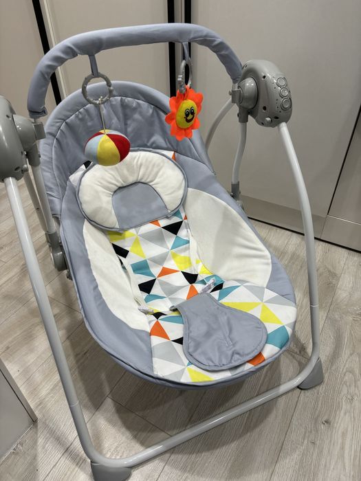 Шезлонг детский.  В хорошем состоянии