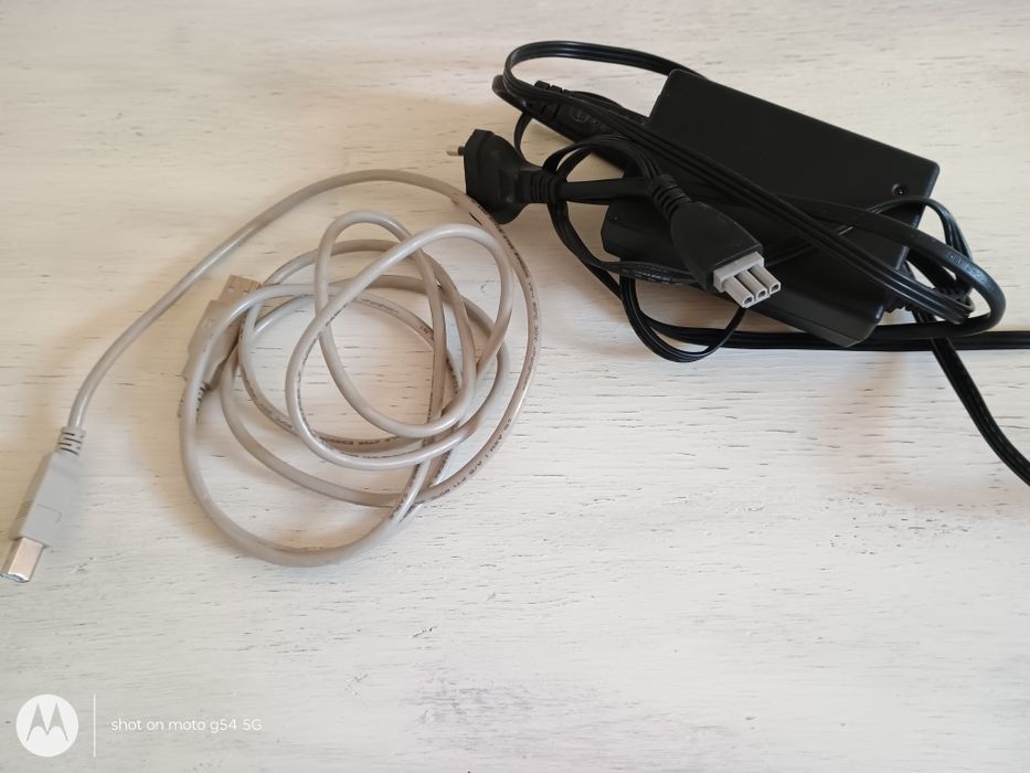Мултифункционален принтер 3в1 Hp Photosmart C4280, с кабели, в отлично състояние