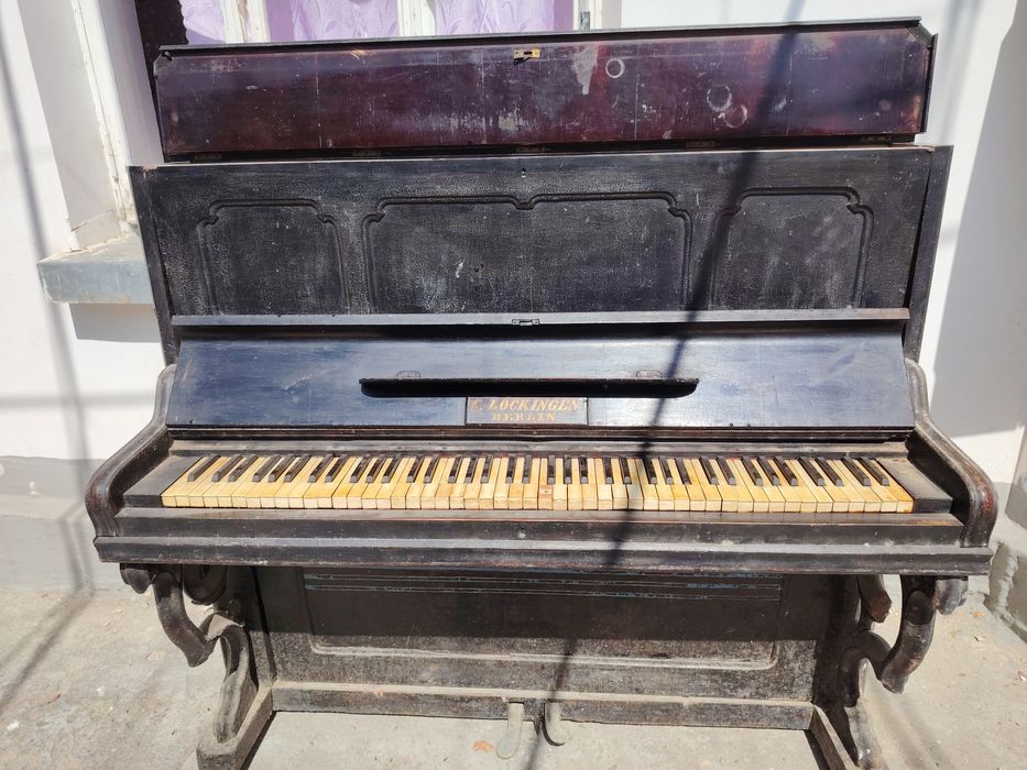 Пианино18.01.25.. антиквариат,старинное 1870 год,для музеев,коллекцион