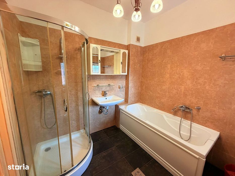 Apartament 3 camere de inchriat-Str. Victor Babes