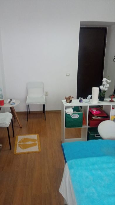 Ищу напарницу в кабинет