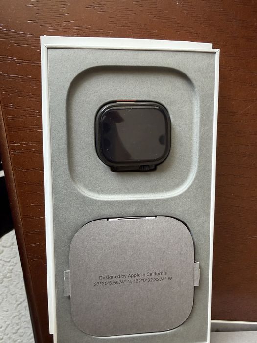 Apple watch ultta 49mm titanium&ceramic case