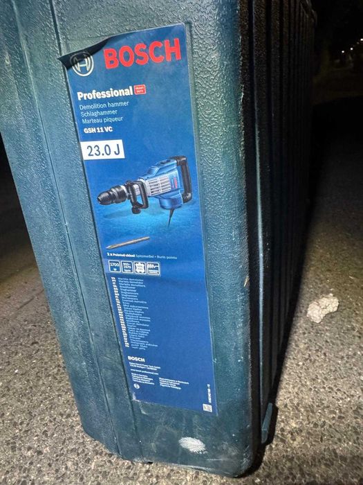 Къртач Bosch GSH 11 VC