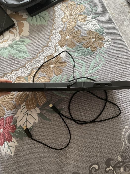 Клавиатура и лампа в подарок