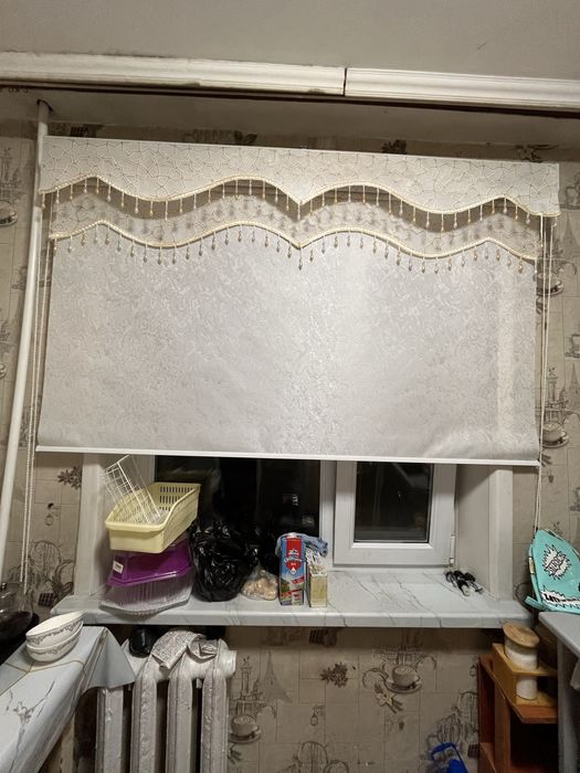 Ролл штор продается