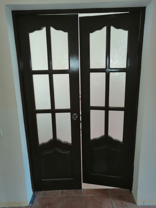 Продаются двери и окна