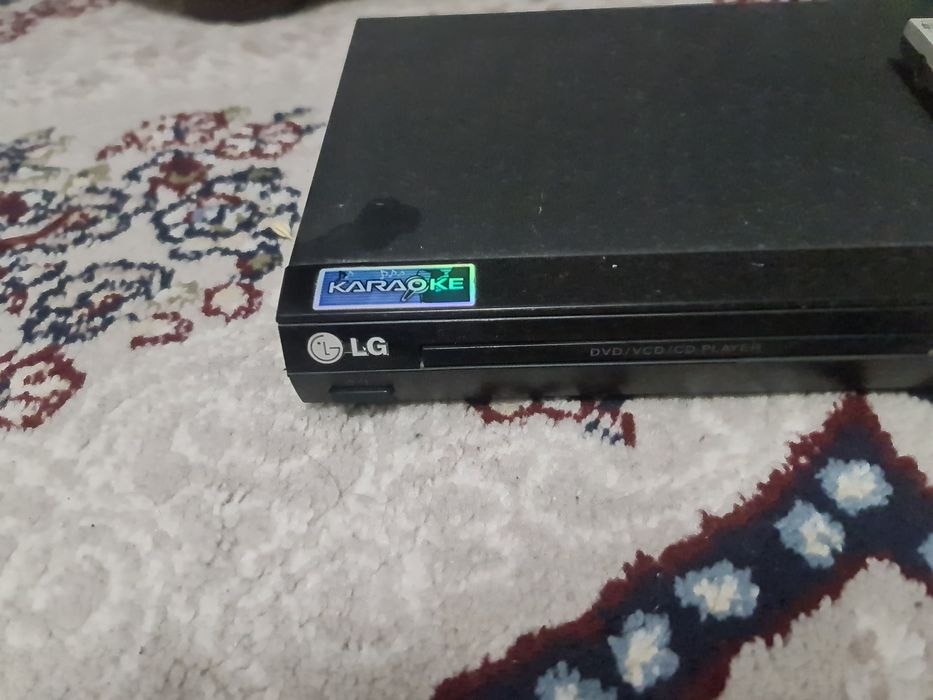 DVD LG в идеальном состоянии.