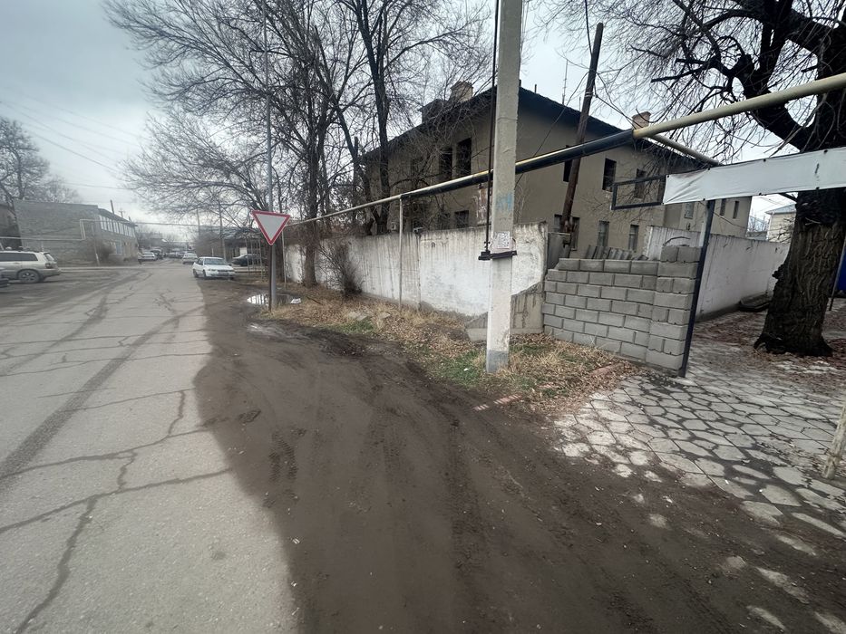 Сдам на длительный срок ком.помещение