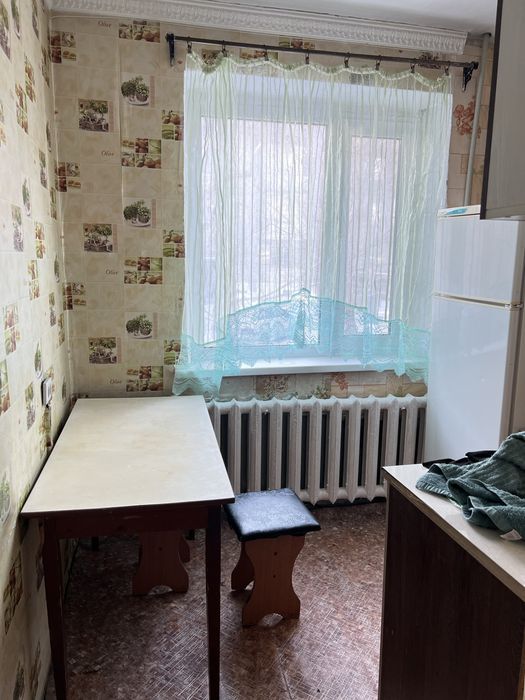 Продается коммерческое помещение в 14 микрорайоне