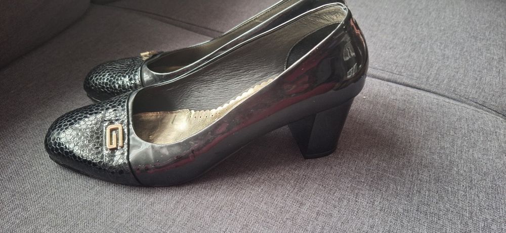 Обувки от естествена кожа Balis