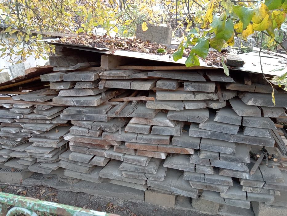 Vând cherestea de stejar uscată natural