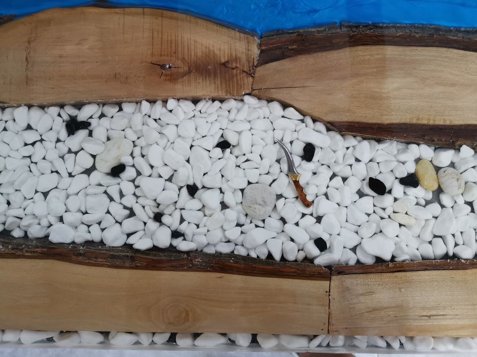 Маса Орех и Смола