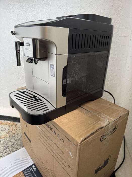 Кафеавтомат DeLonghi Magnifica Evo ECAM292.33.SB, Автоматична Кафемашина 1450W, 15 бара!