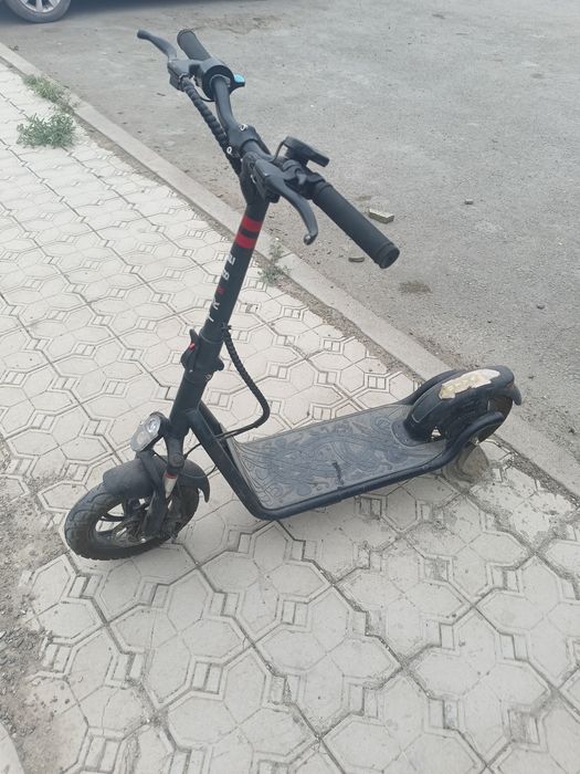 Продам электросамокат