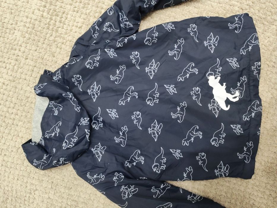 Продам куртку для мальчика весеннюю