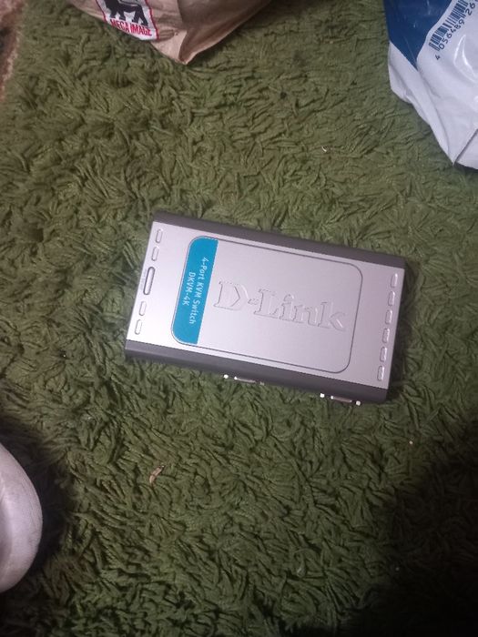 Aparat conector 4 calculatoare