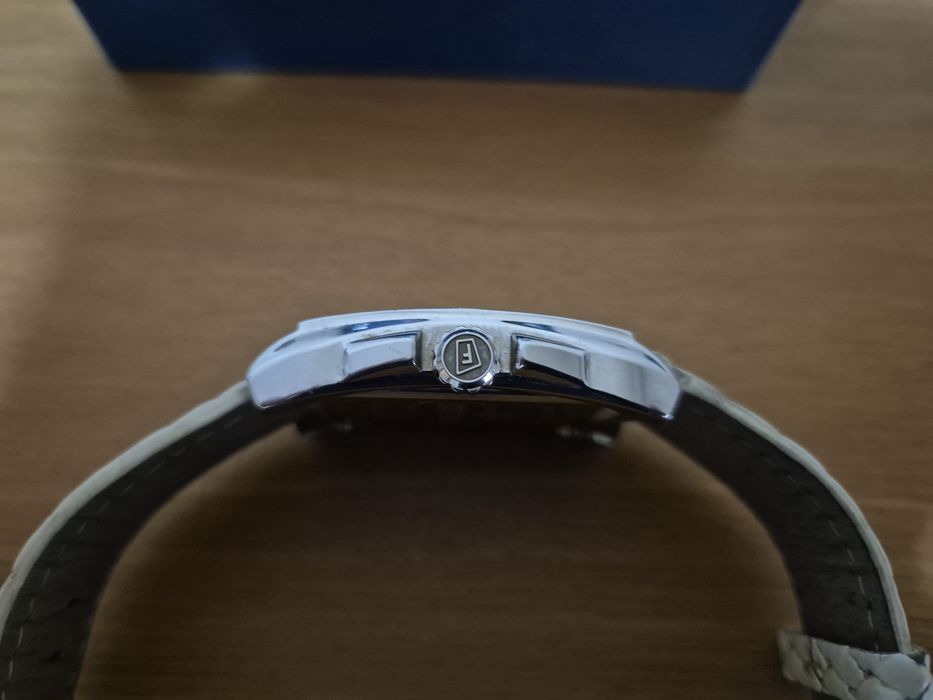 Festina-хронограф женски часовник