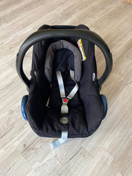 Scoică Maxi-Cosi CabrioFix + Bază ISOFIX EasyFix