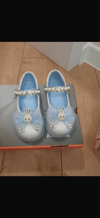 Обувь детская новая