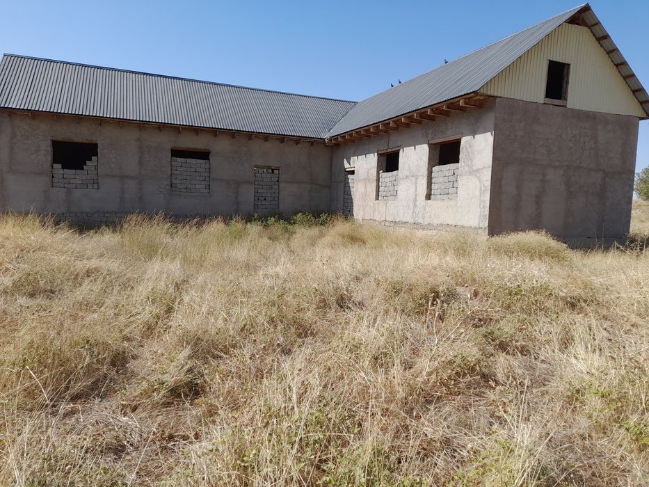 Бозарық 2 бітпеген үй сатылады