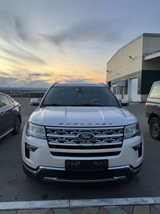 Форд Эксплорер 2017 года