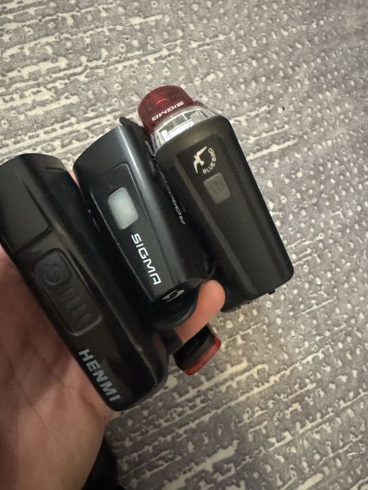 Faruri bicicleta pe baterii reancarcabile