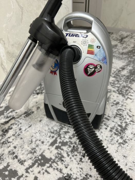 Пылесос сотилади