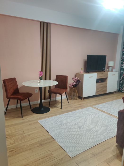 Închiriez apartament cu 1 camera