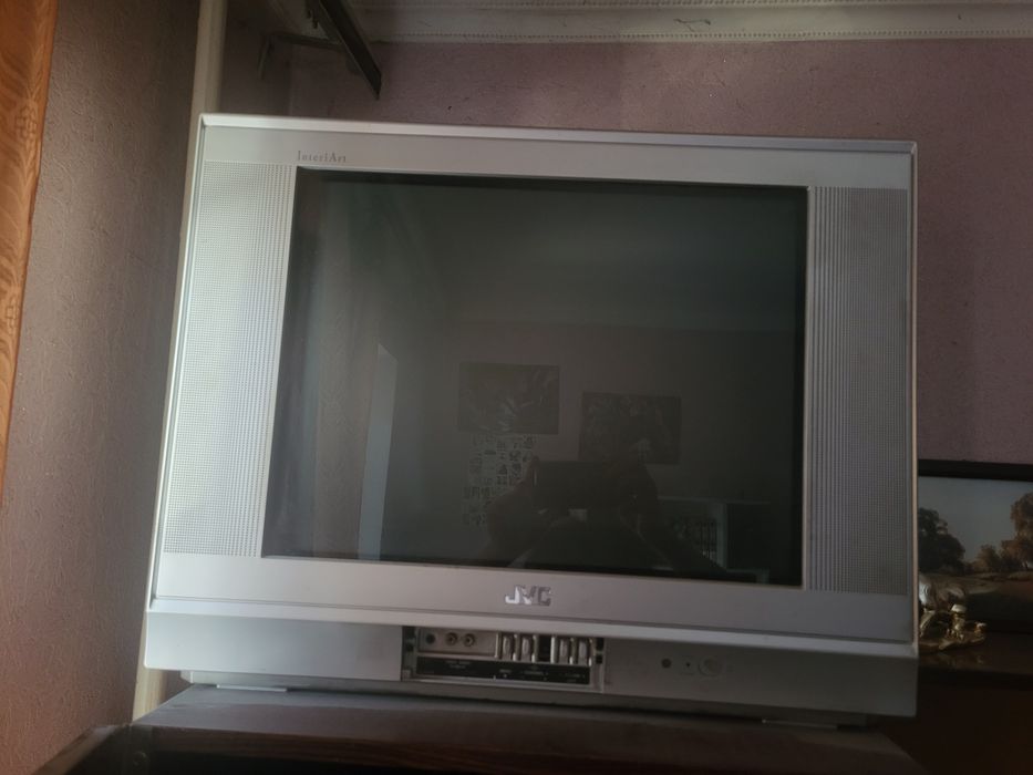 Телевизор на запчасти