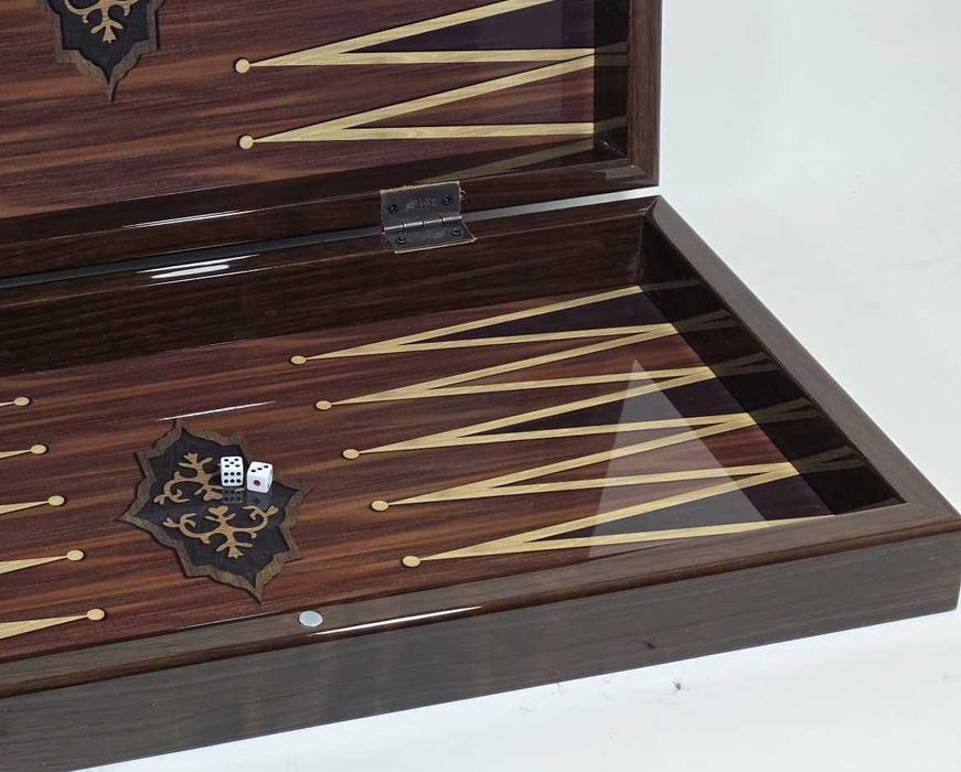 Set Backgammon Star Antique în Nuc, cu Blocare Magnetică – Nessiworld