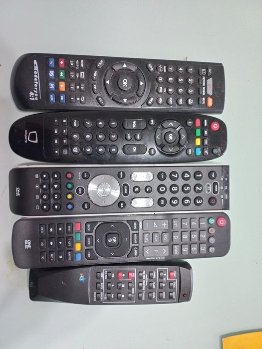 Lot telecomenzi universale programabile one for all