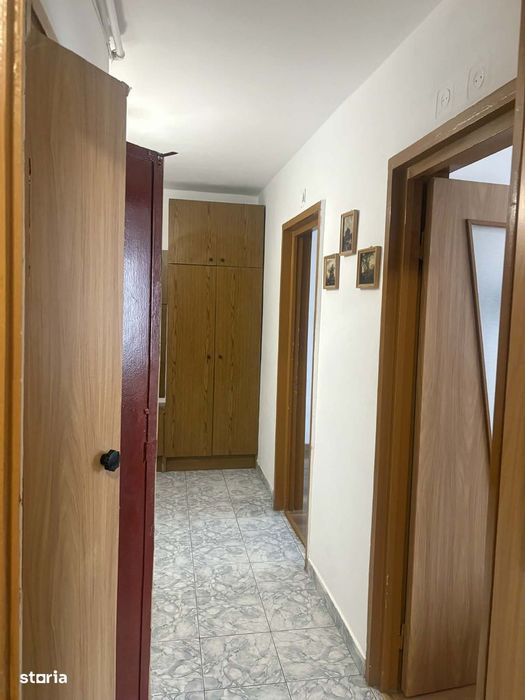 Apartament 3 camere zona ASTRA,zona Berzei