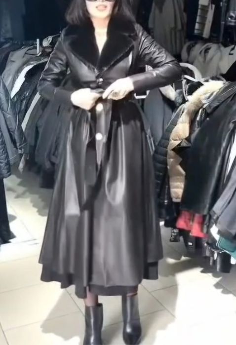 Новый женский кожаный плащ 46-48 размера