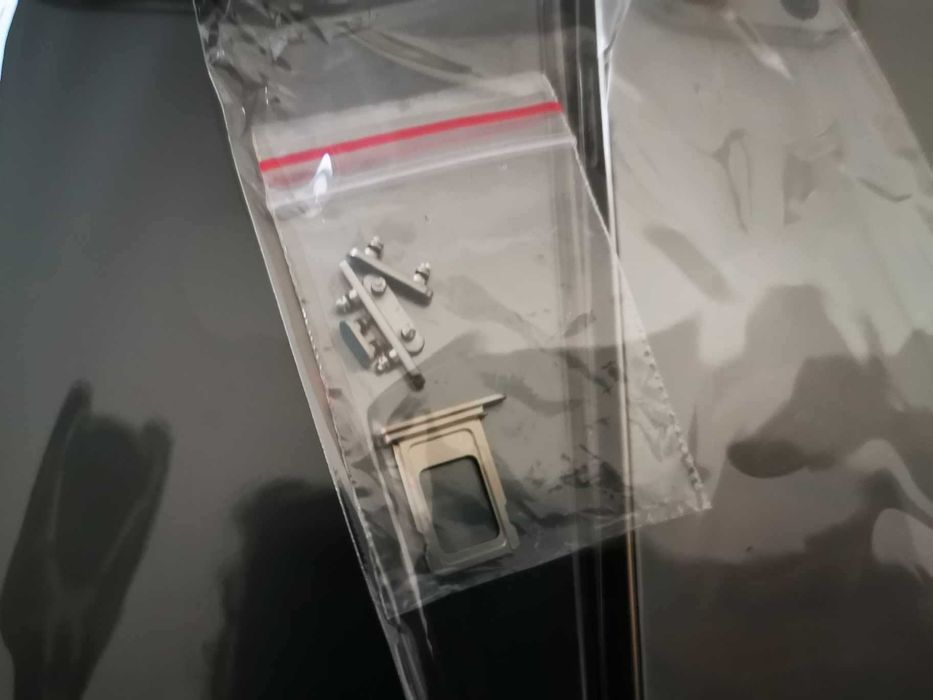 Carcasa noua recarosare iPhone 15 PRO / MAX rama metal spate sasiu