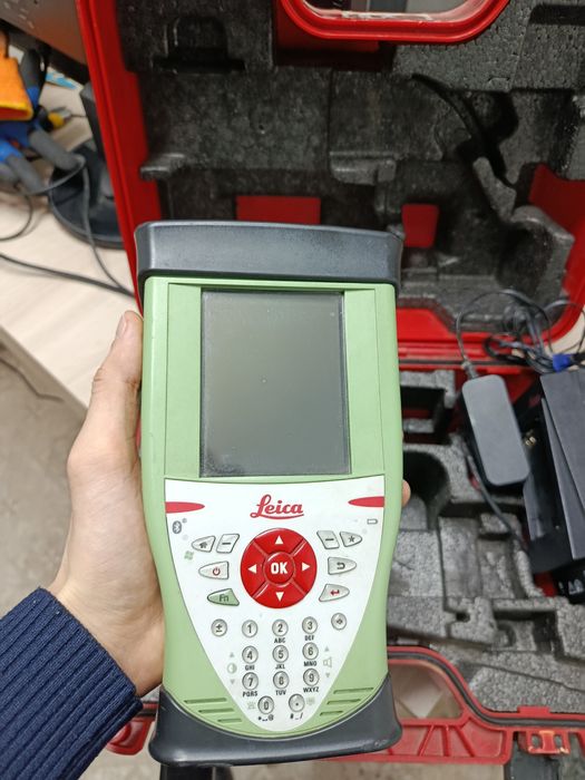 Продам GPS Leica GS08plus