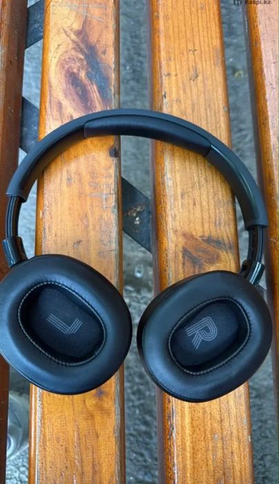 Продаю наушники JBL770NC
