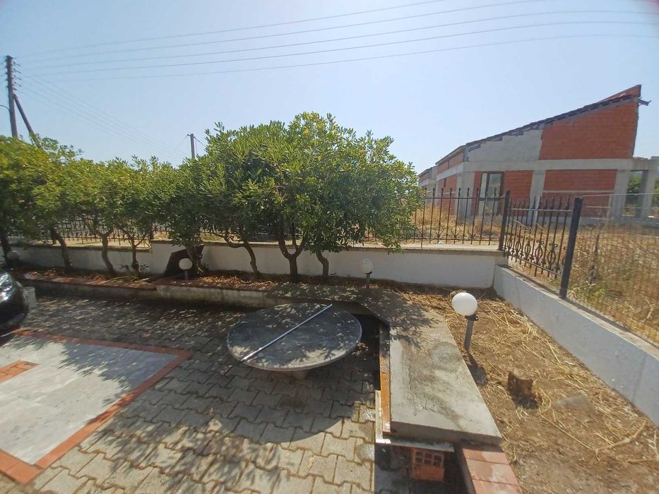 Продава къща 160 м2 с двор 300 м2 в Аспровалта, Гърция