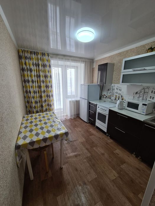 1 ком по часам,посуточно